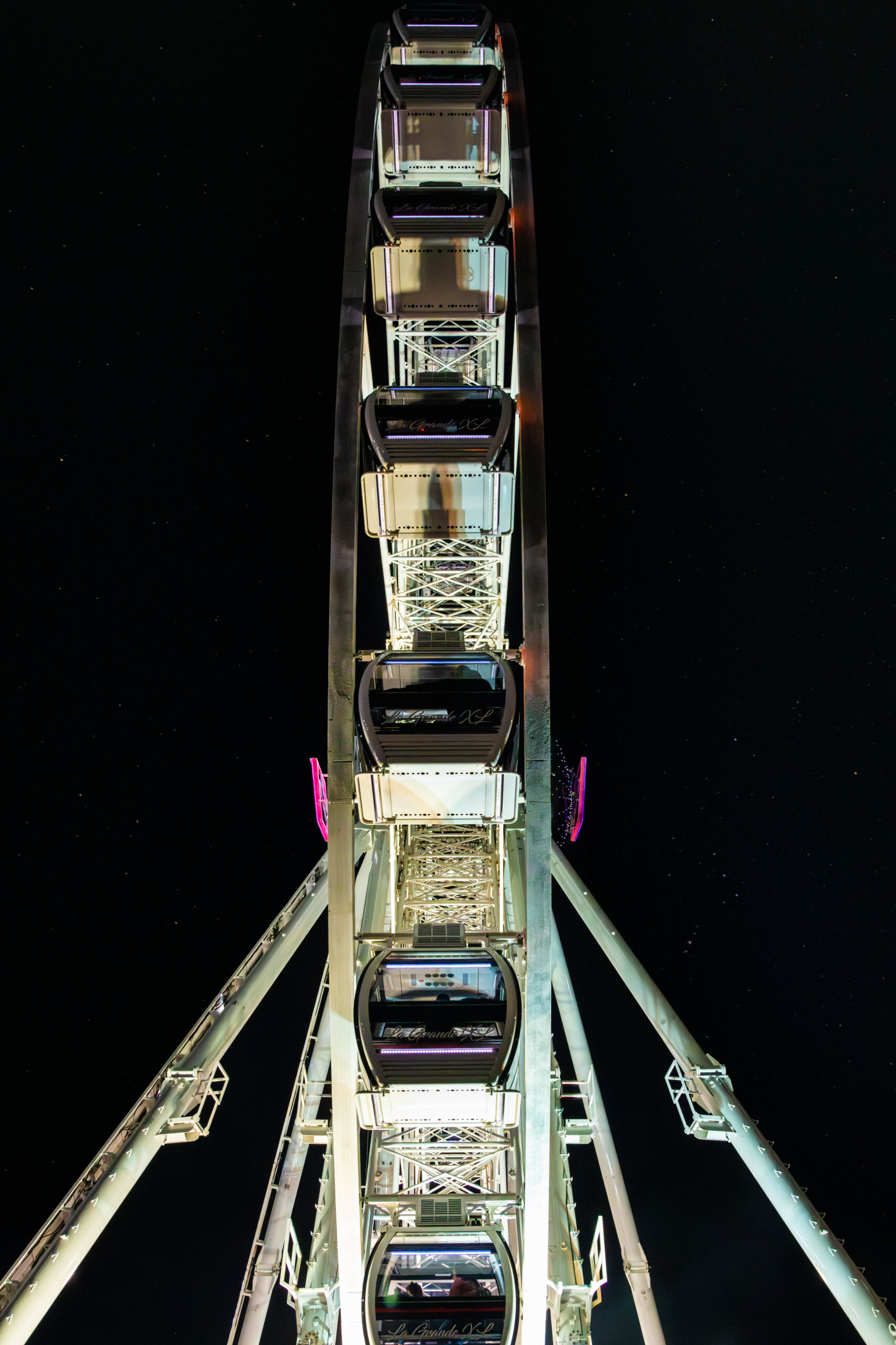 Spin City Lights: Ferris Wheel Magic at the Arizona Fair