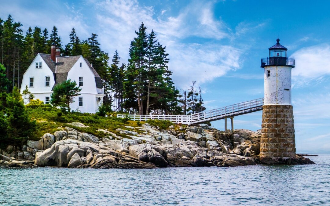 Happy U.S. Coast Guard Day! Today we honor the brave men and women who protect o…