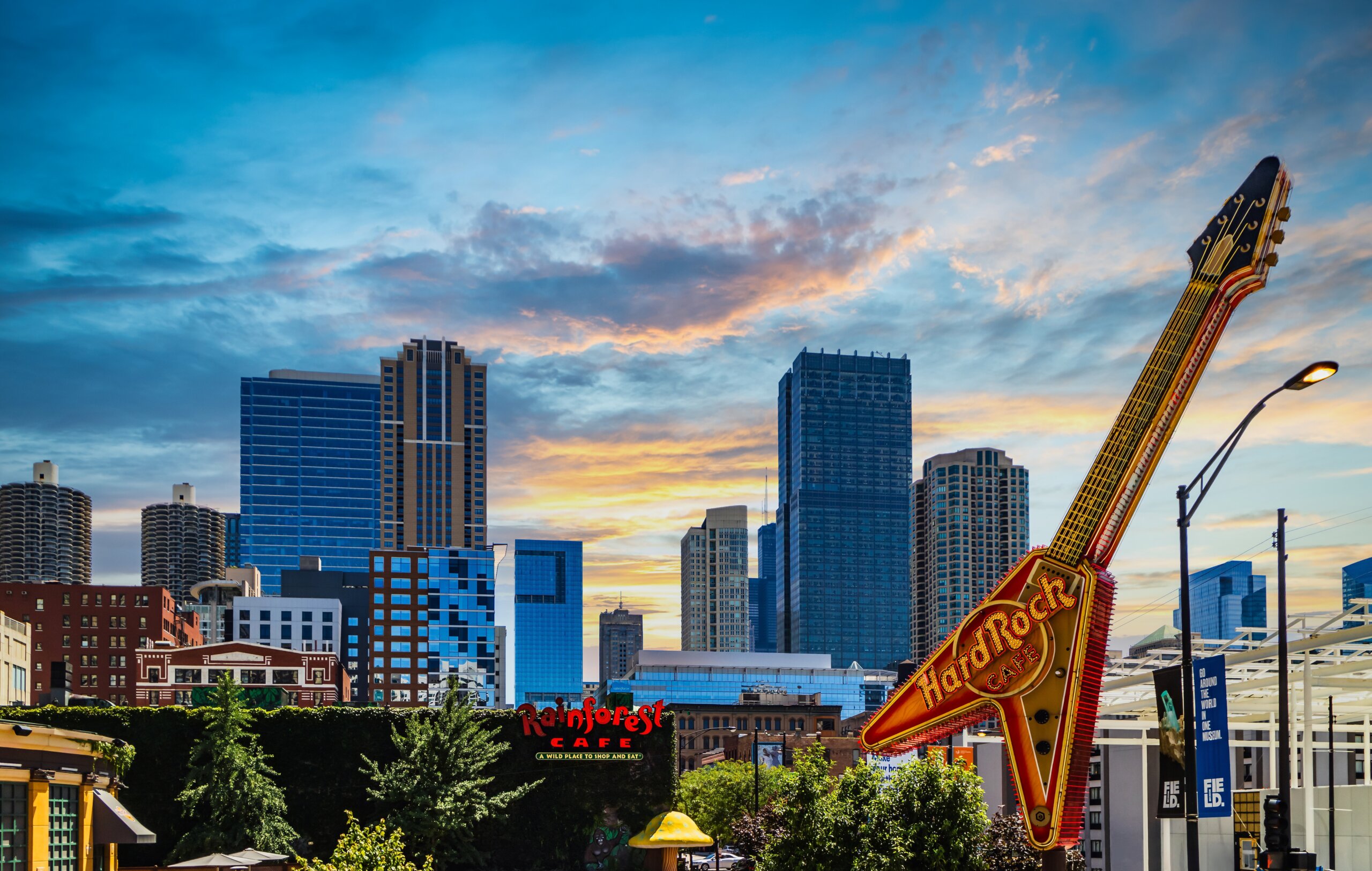 Rocking Chicago: Hard Rock Cafe Guitar Signage
