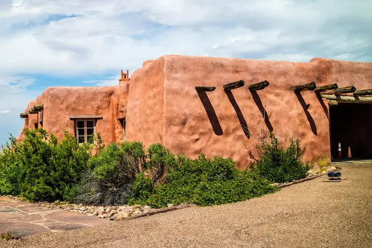 This Scenic National Park in the Painted Desert Has a ‘Rainbow Forest’ and Route 66 Retro Vibes
