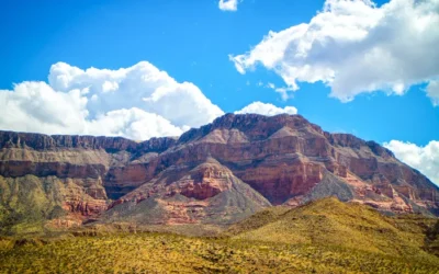 Arizona’s Vividly Colored River Gorge Is Like A Mini Grand Canyon With Serene Camping
