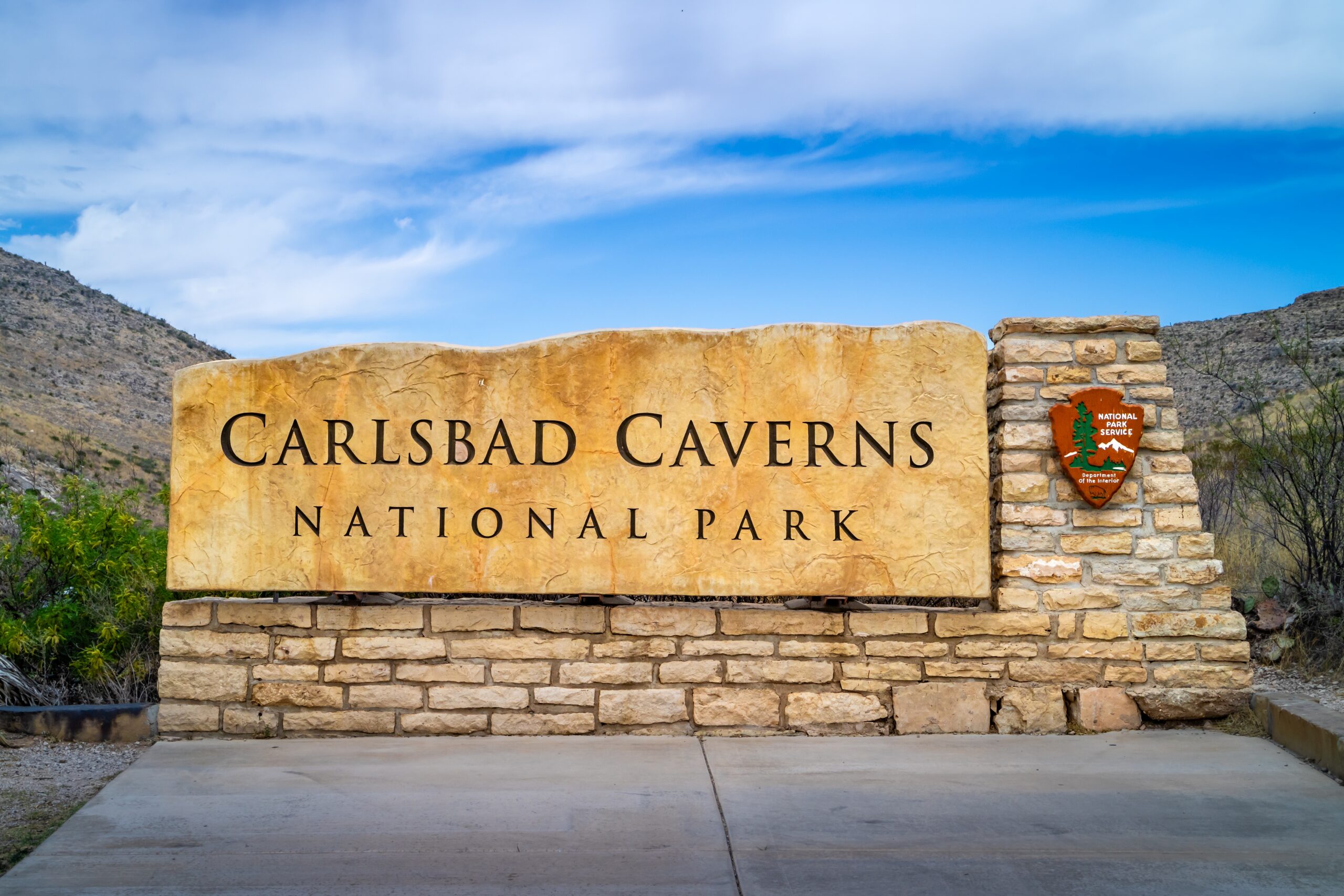 Carlsbad Caverns Sign: Carlsbad National Park Entrance