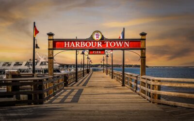 Harbour Town Greetings: Harbour Town Pier Welcome Hilton Head