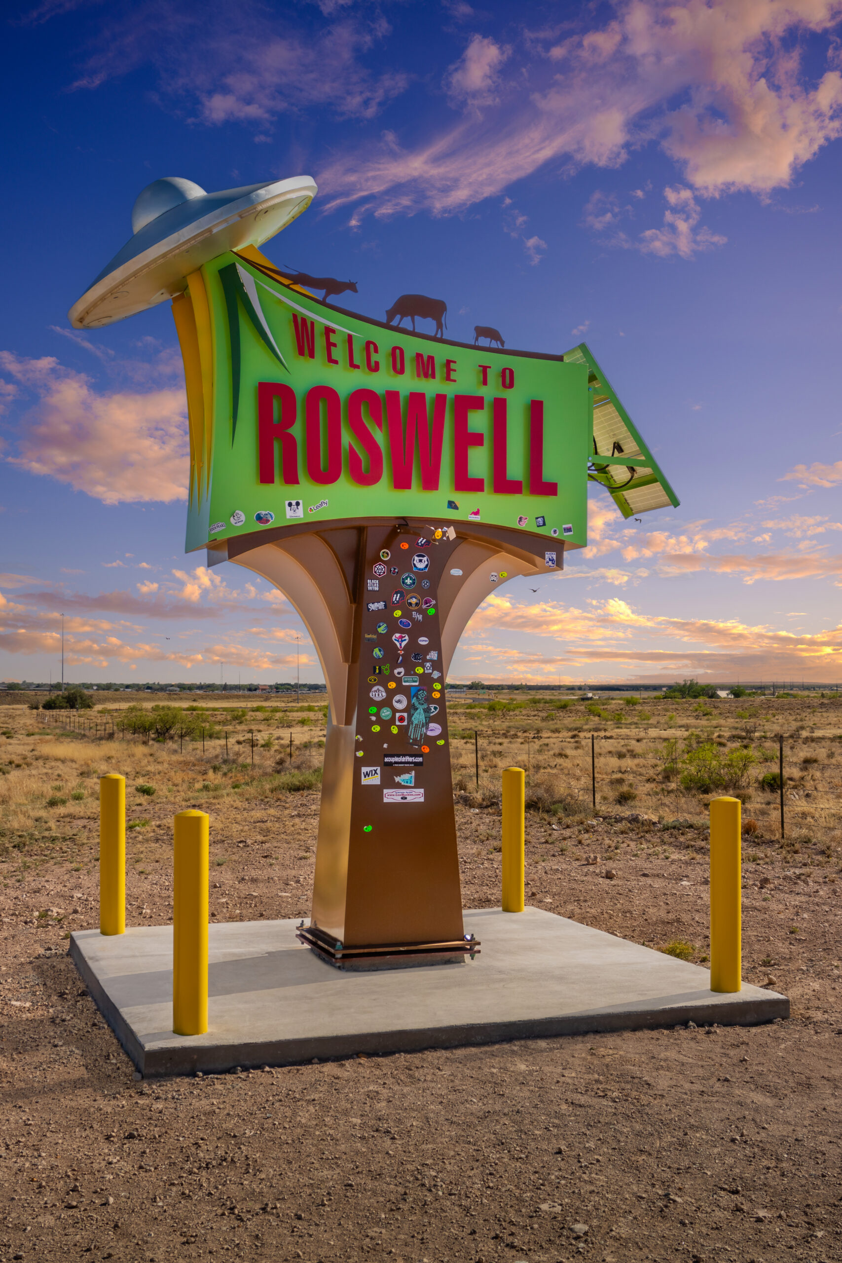 Welcome to Roswell, New Mexico: Iconic UFO Roswell New Mexico Sign