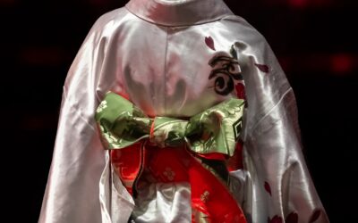 Lady in Kimono: Taiko Odori Japanese Dance Wall Art