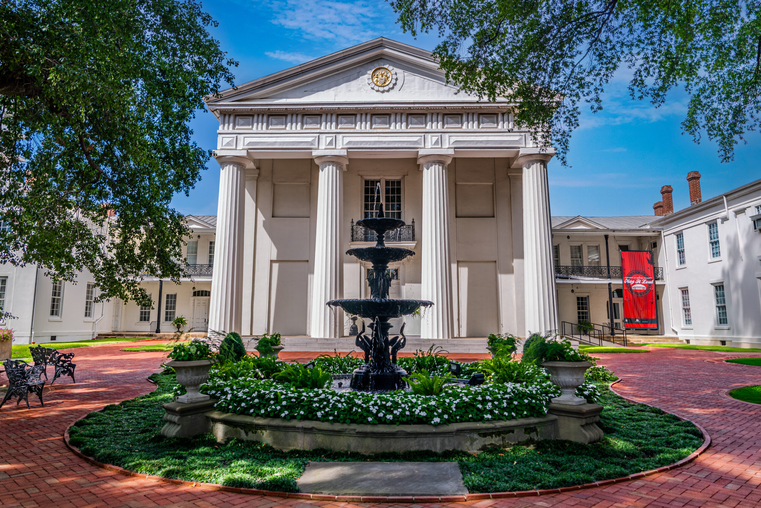 Old State House Museum Courtyard Fountain Old State House Museum Courtyard Fountain