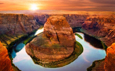 Curve of Wonders: Horseshoe Bend at Sunset