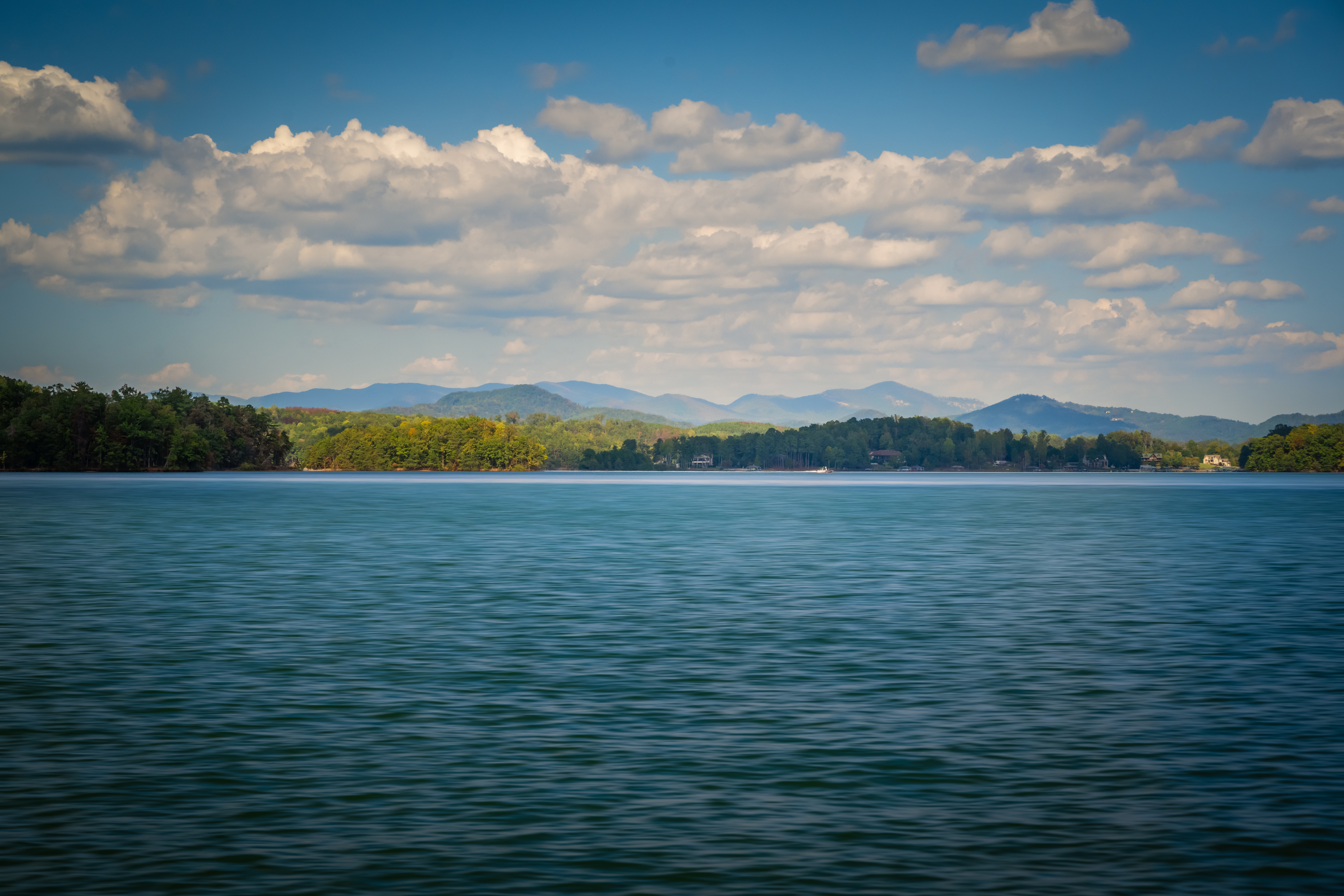 Lake Keowee’s Blue Skies and Calm Waters