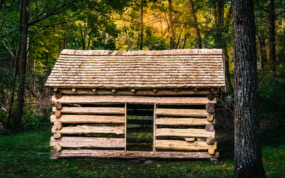 Historic Log Cabin in Great Smoky Mountains