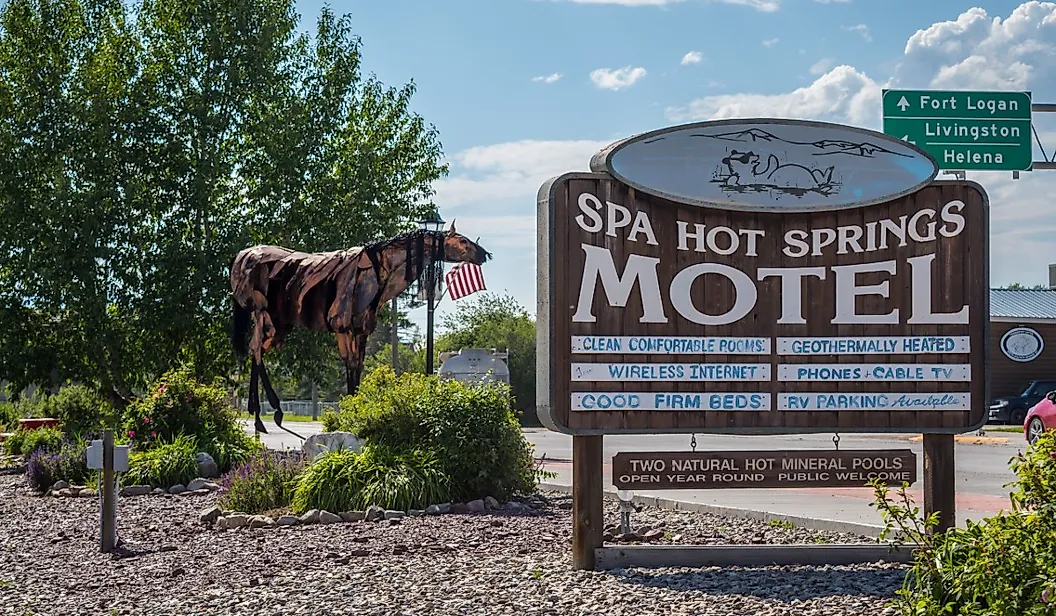 10 Off-The-Grid Montana Towns To Visit In 2026